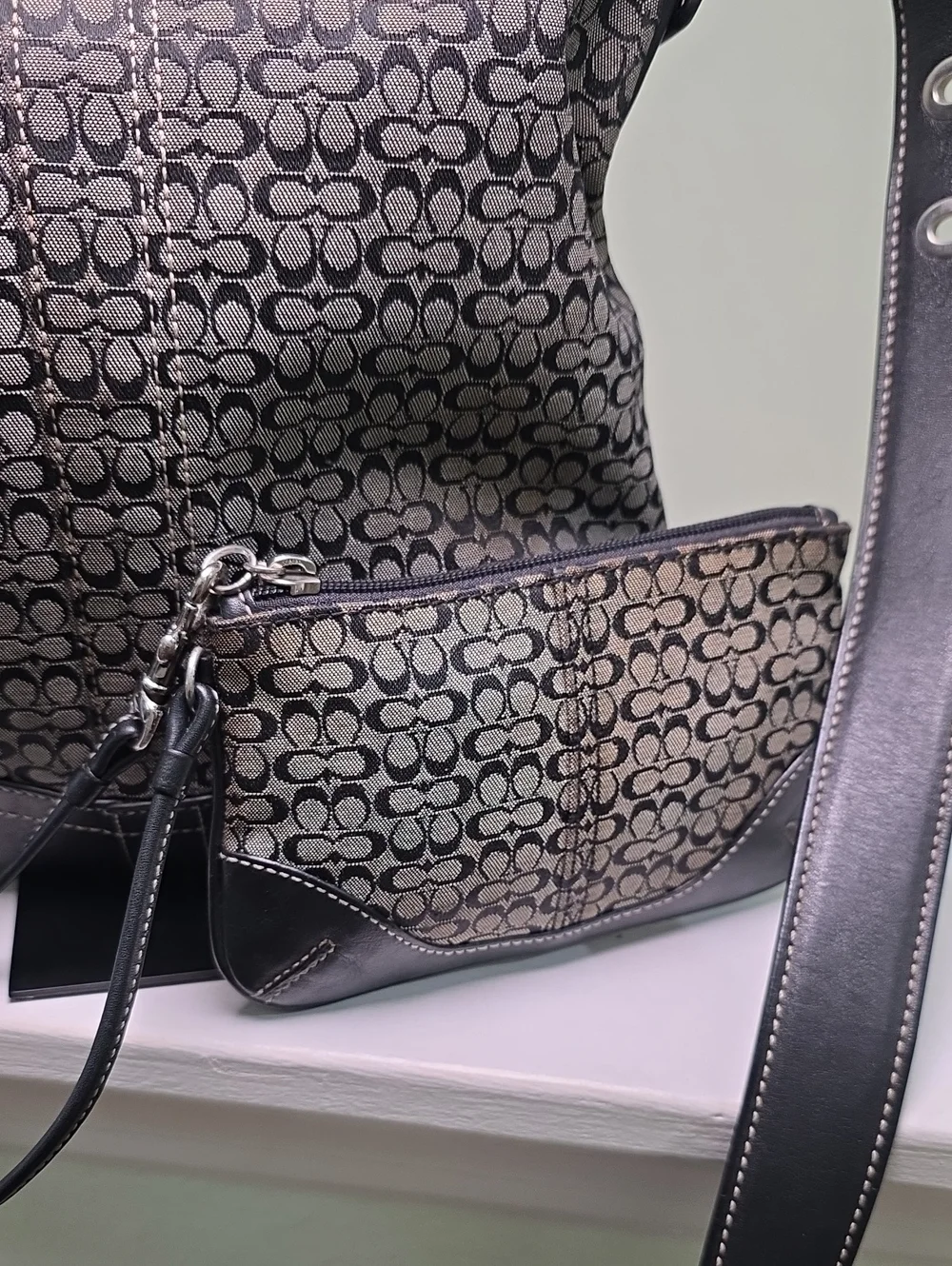 Coach F10944 Grey/Black Signature Print Crossbody Bag w/Matching SOHO Wristlet